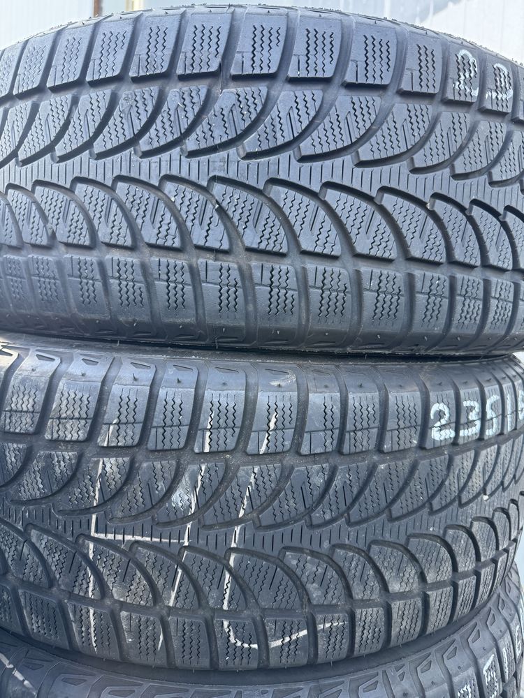 4бр Зимни Гуми Bridgestone 235/60/18 DOT2222