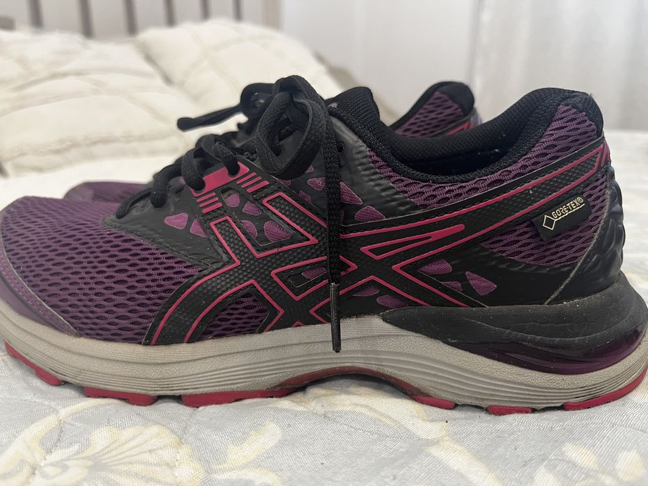 Adidasi Asics, mov, dama, 39.5