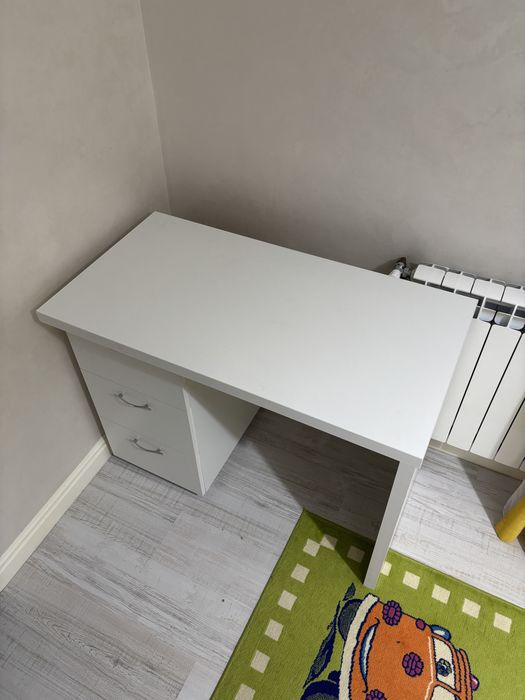 Birou cu 105x56x82 cm