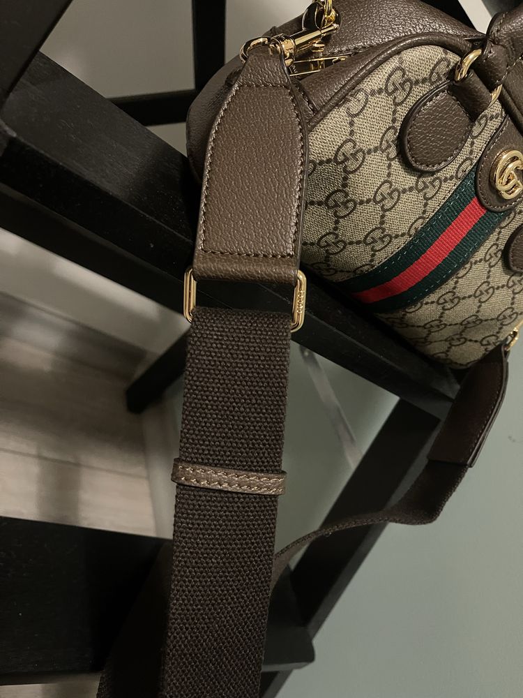 GUCCI OPHIDIA Мини чанта за през рамо с горна дръжка / бежова