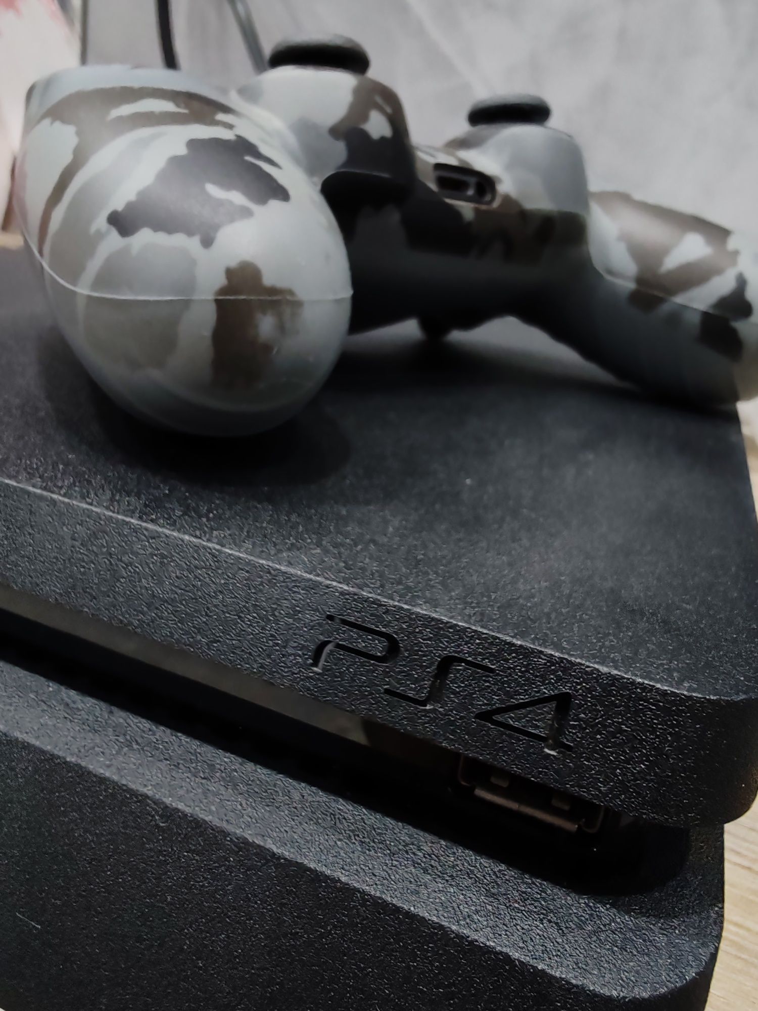 PlayStation 4 Slim 1 Tb