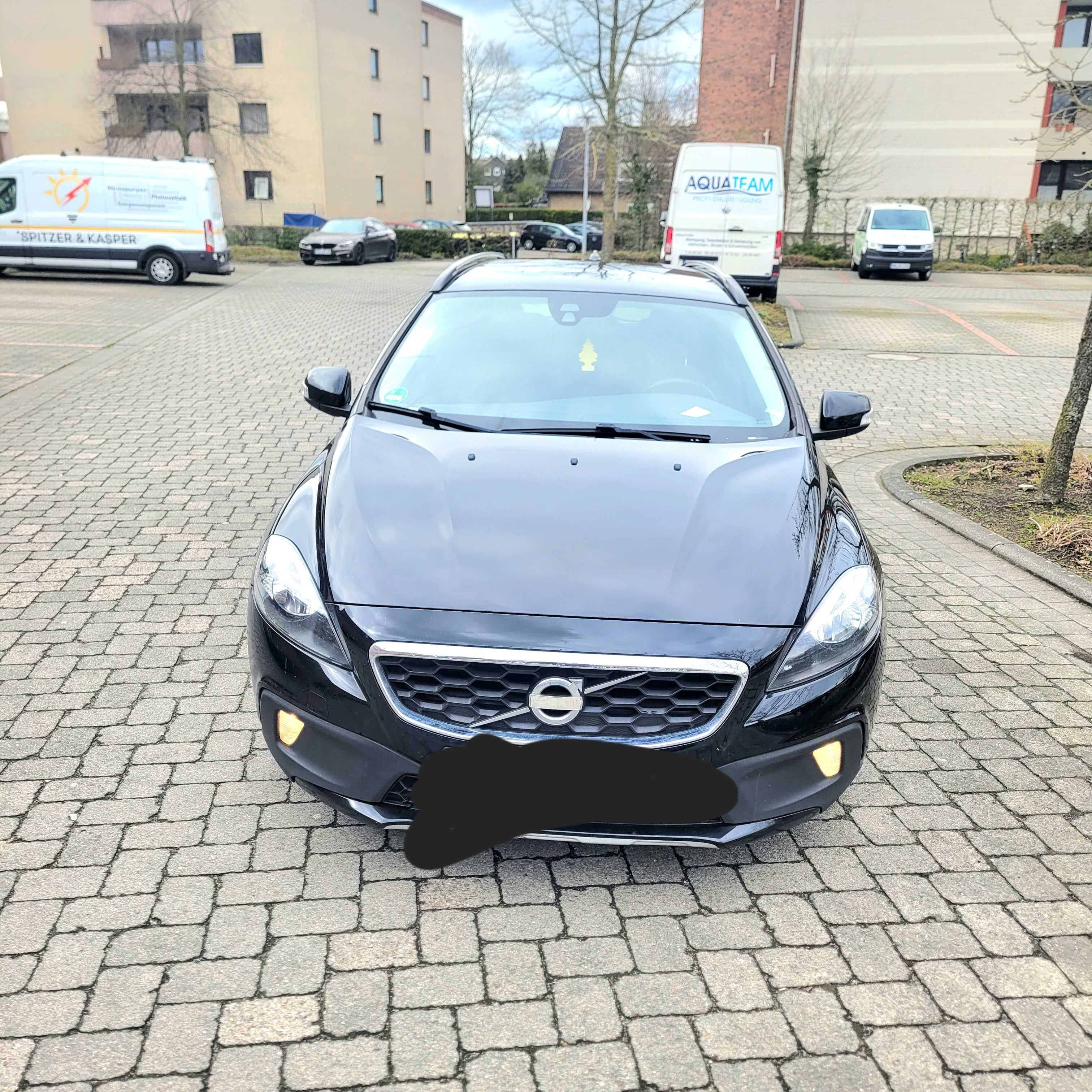 Vand sau schimb Volvo v40 CrossCountry