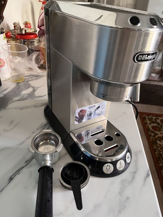 Delonghi кофемашина