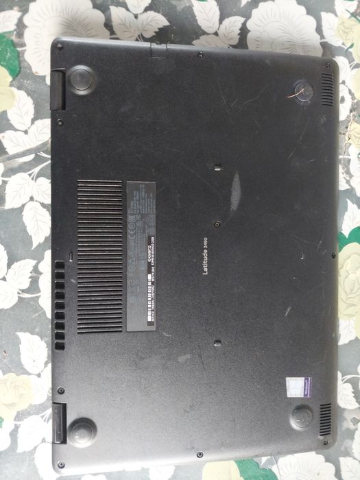 Laptop Dell Latitude 3490