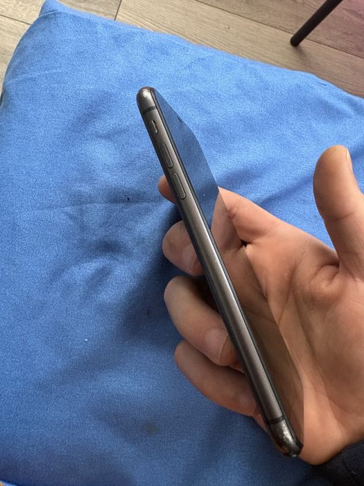 Iphone 11  64 GB в ТОП състояние