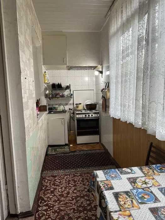 Юнусобод Юнусабад Продаётся 3 комнатная квартира с средним ремонтом