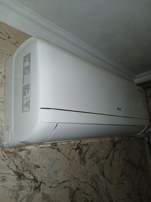 кондиционер AUX inverter 12 хорошее состояние
