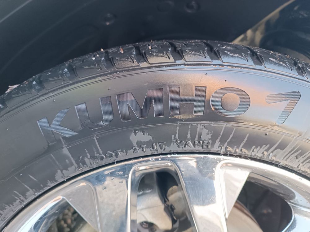 Шины кумхо срочно продам