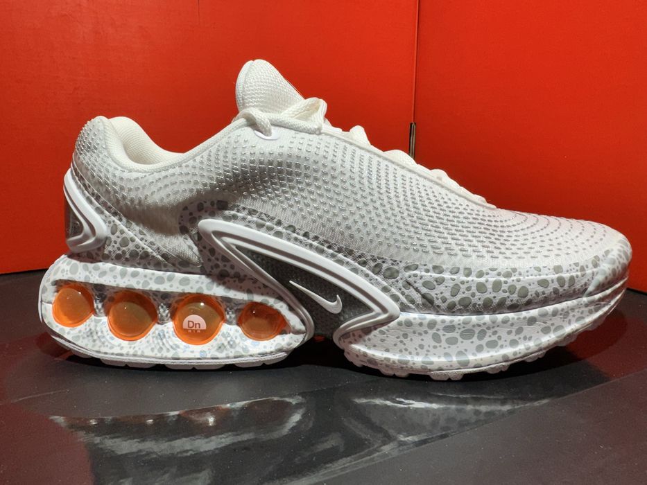 Оригинални! Nike Air Max Dn SE Premium - 44,45 ShoeMag