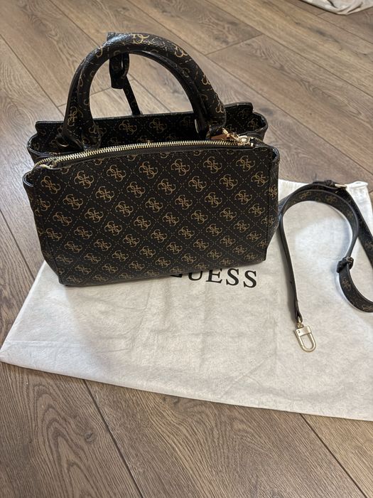 Vand geanta Guess originala adusa din Italia