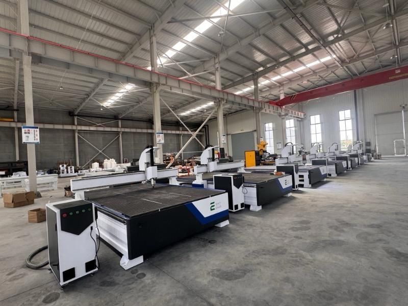 Фрезерные станки с ручной сменой  инструмента с ЧПУ