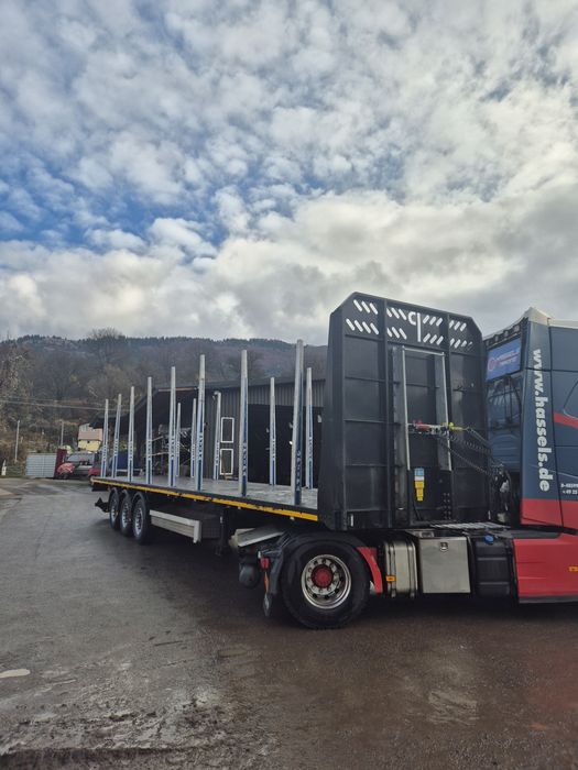 Semiremorca Pavic..transport forestier..lemne..bustean