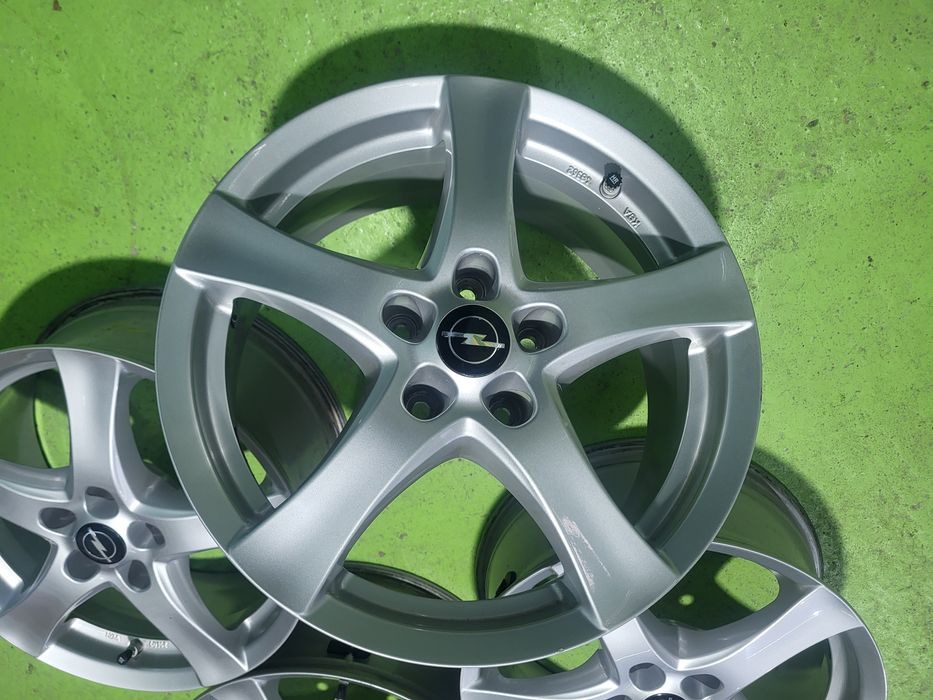 17 5x115 Opel лети джанти 5х115