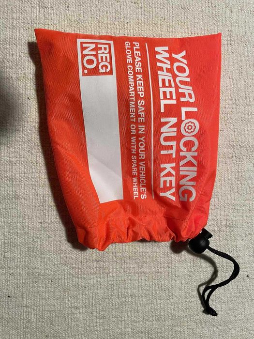 Оригинални секретни болтове за кона