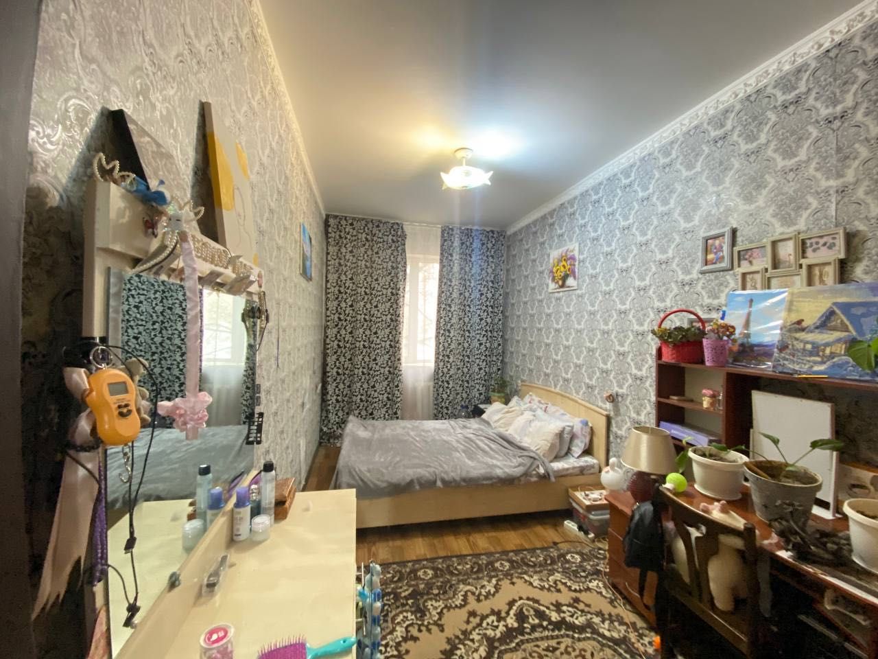 ЭКОБАЗАР, Феруза 2/2/4- не торец, парковка есть 51000!