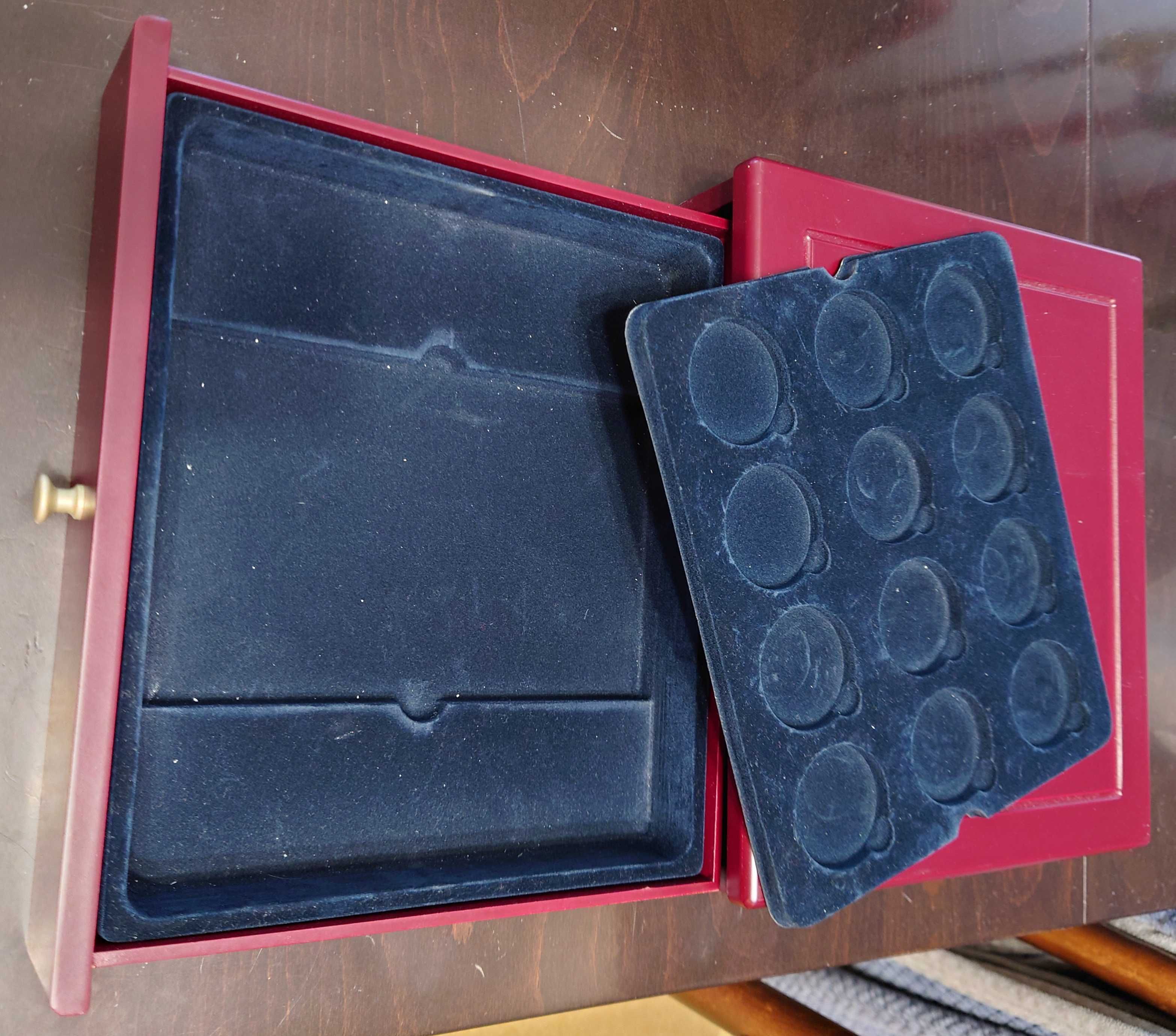 Луксозна кутия за съхранение на монети