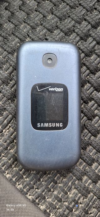 Самсунг густо 3 сотилади