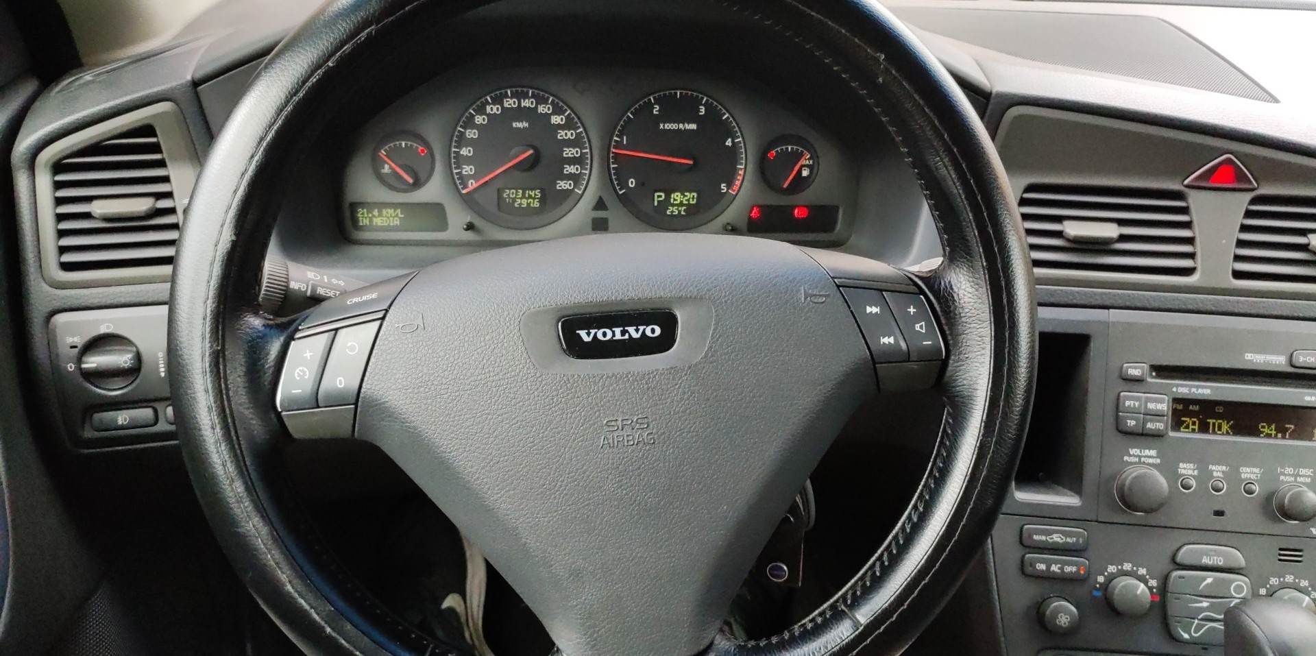 Продава се Volvo S60