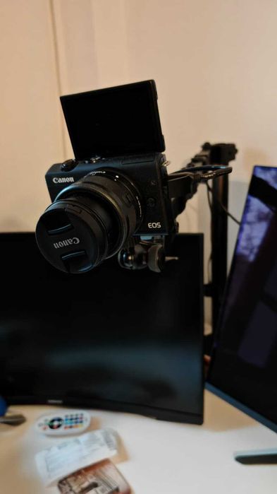 Camera Canon M200 - Obiectiv 15-45mm - Dummy Battery - Streaming - Web