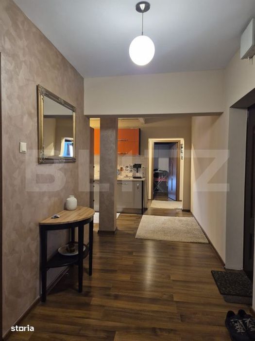 Apartament spatios cu 4 camere si parcare  in 7 Noiembrie