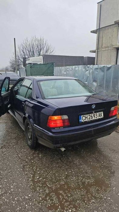 Продава се бмв 318