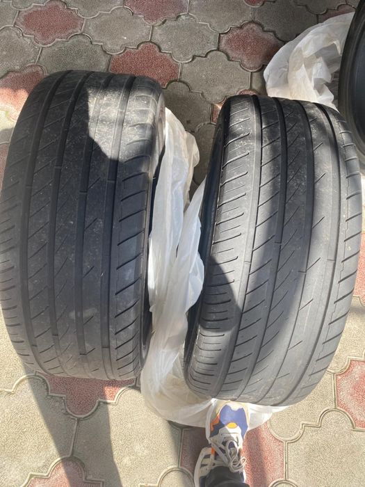 Продам авто резины для Мерседеса