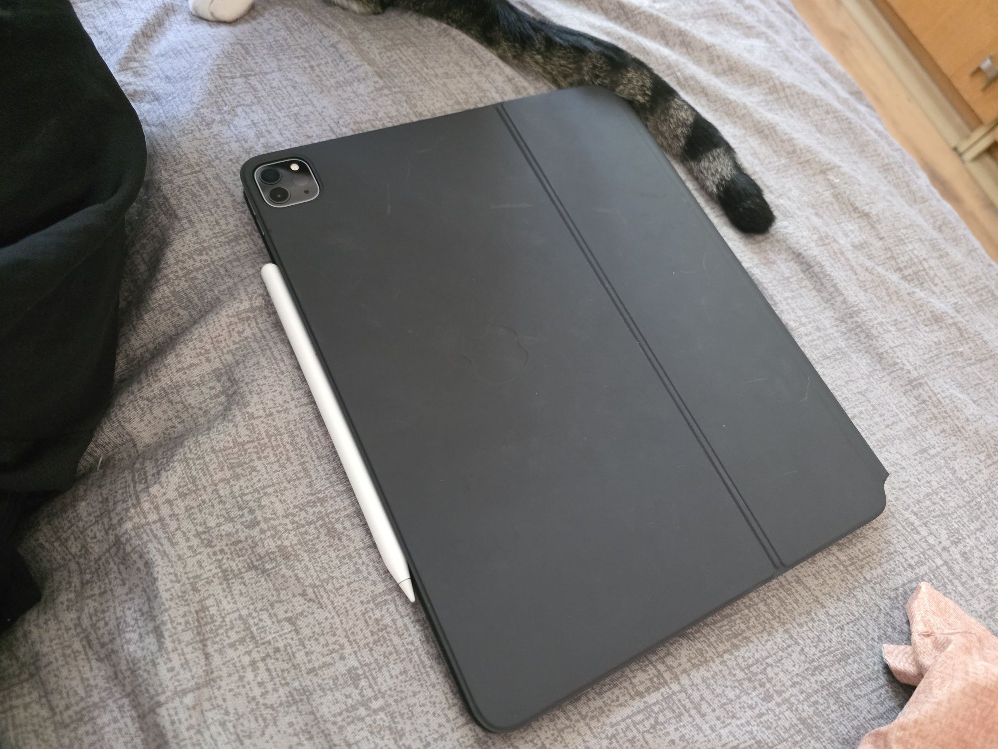 Magic Keyboard Ipad Pro 12.9 inch 2022