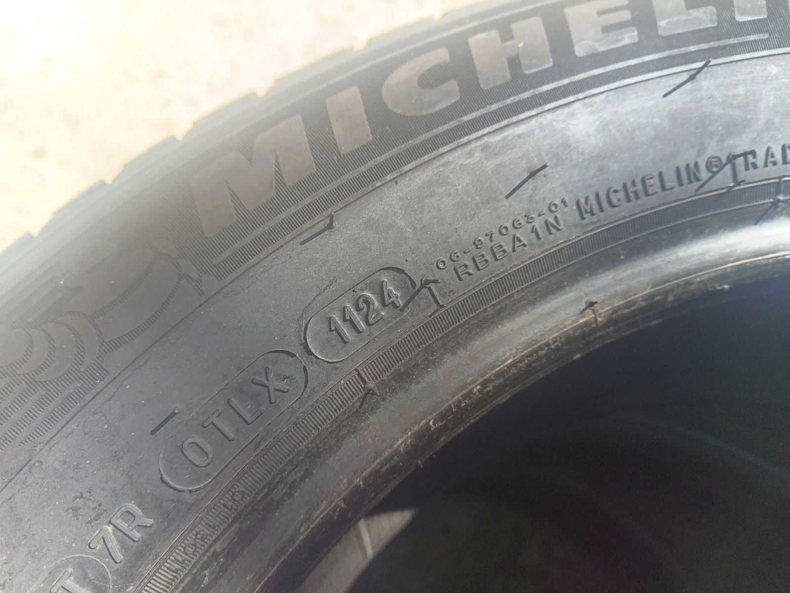 2 броя всесезонни гуми Michelin Cross Climate 2 - 205/60 R16.