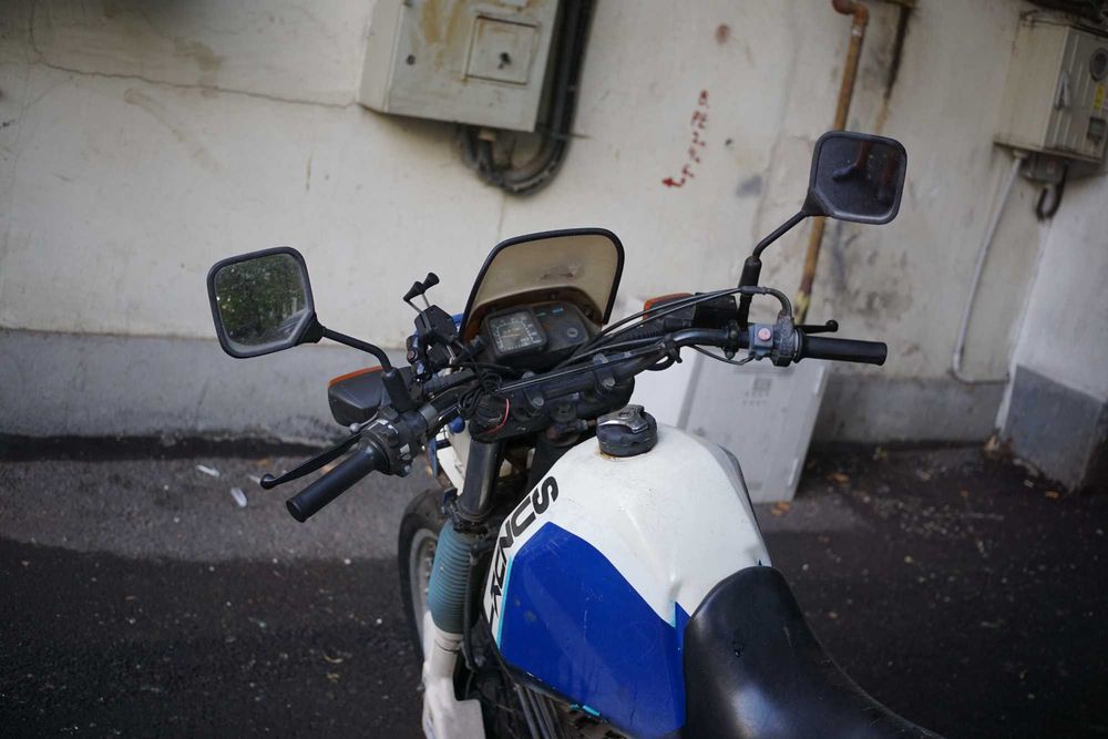 Suzuki DR600 Dakar 1986 - Legendă de Dakar, Proiect