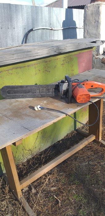 Пила электрическая Пит