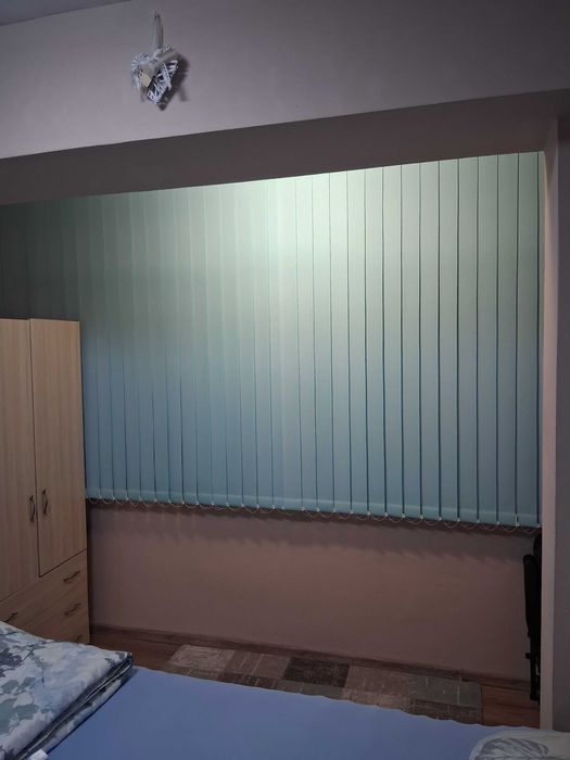 Продавам вертикални щори