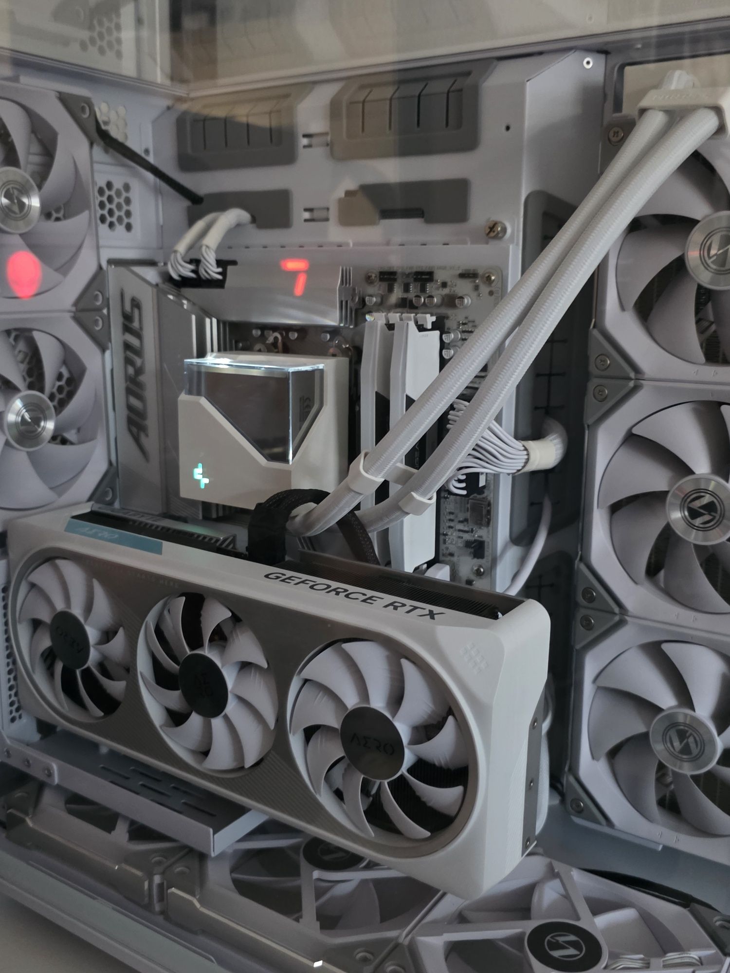 Calculator puternic care duce orice joc cu ryzen 9 si rtx 4070