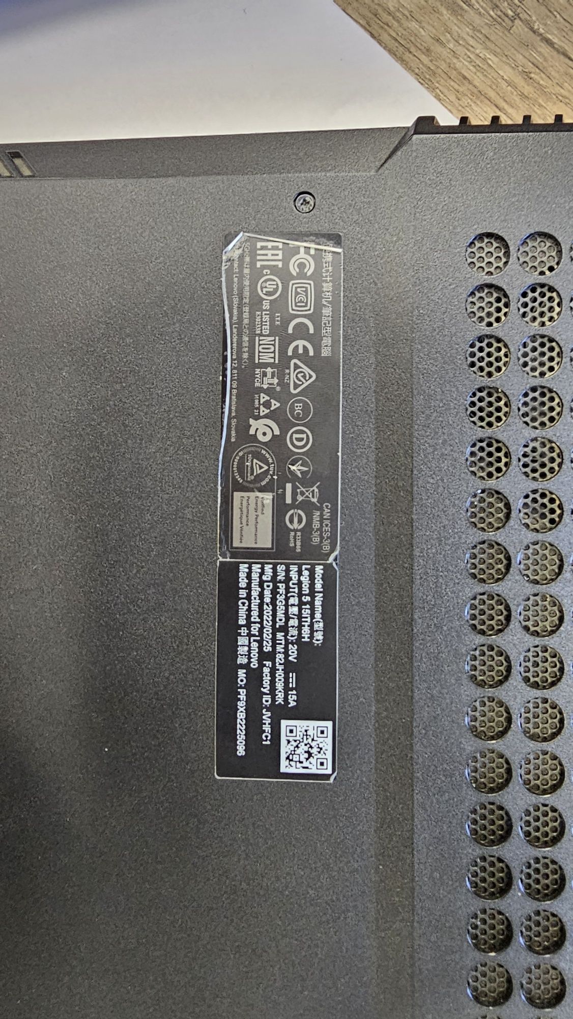Продаётся ноутбук Lenovo legion 5 на запчасти ( не работает)