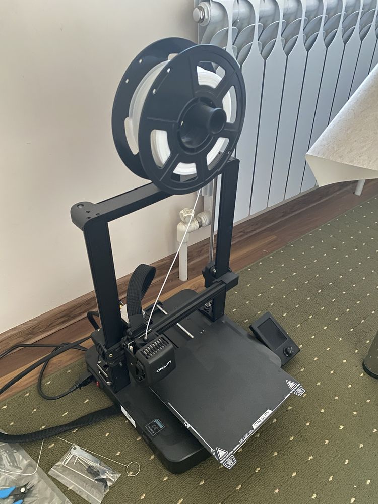 Creality Ender 3 V3 SE идельное состояние 3д принтер бу