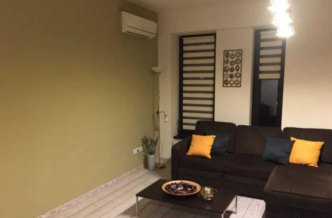 Дава се под наем Двустаен апартамент в Пловдив, Център - 65 кв.м за 265.2 € - Снимка #2