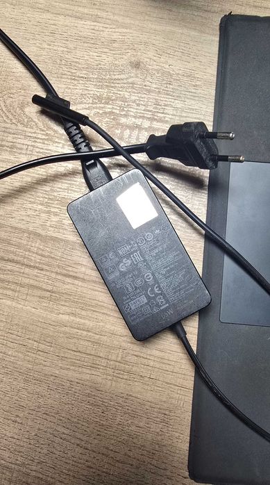 Microsoft Surface Pro 7 +