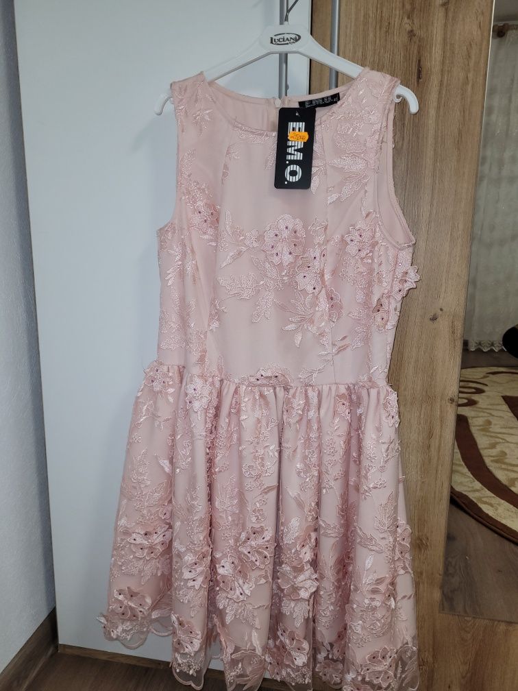 Rochie de zi  ,noua cu eticheta