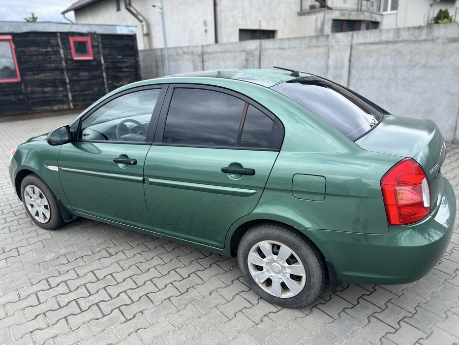 Hyundai Accent 1.6 benzină !