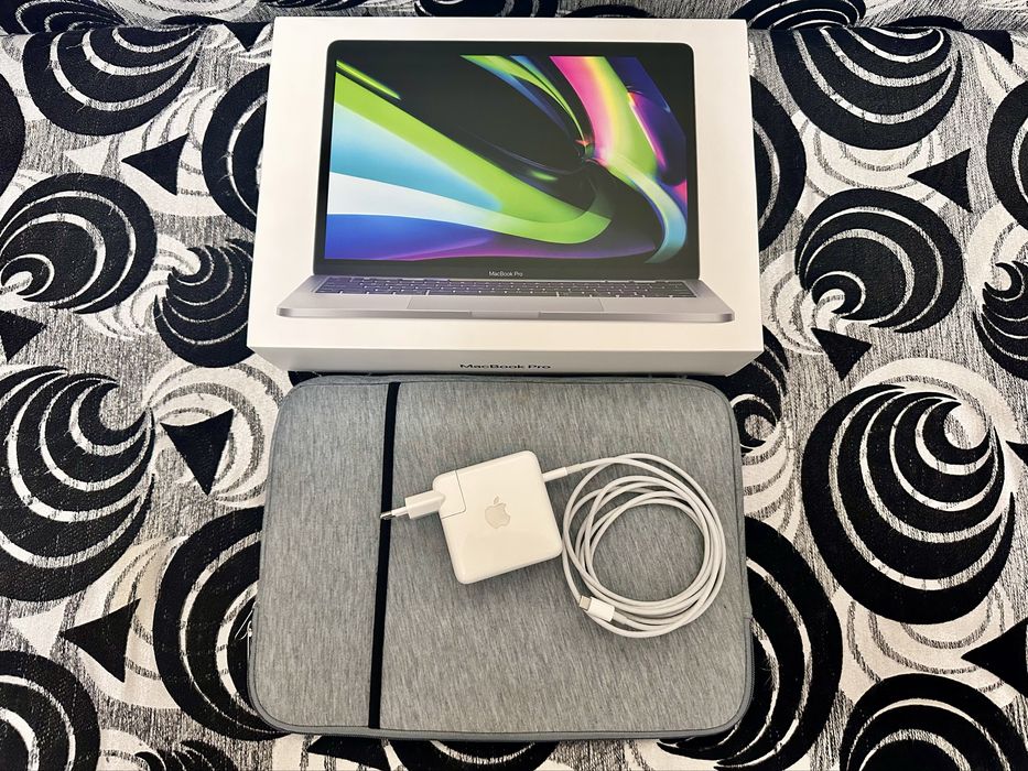 MacBook Pro M2 13.3 TouchBar