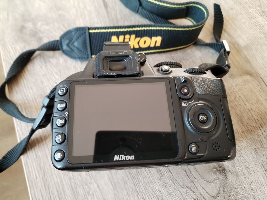 Фотоапарат NIKON D3100