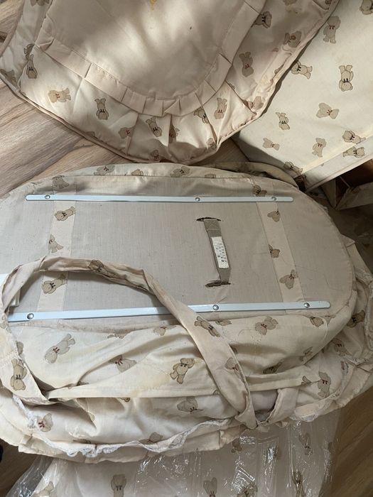 Кроватка детская из дерева