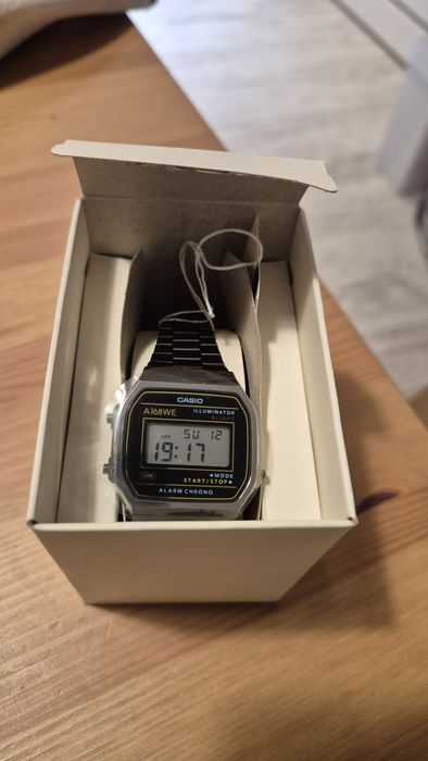 Часовник Casio Vintage A168WEHB-1AEF