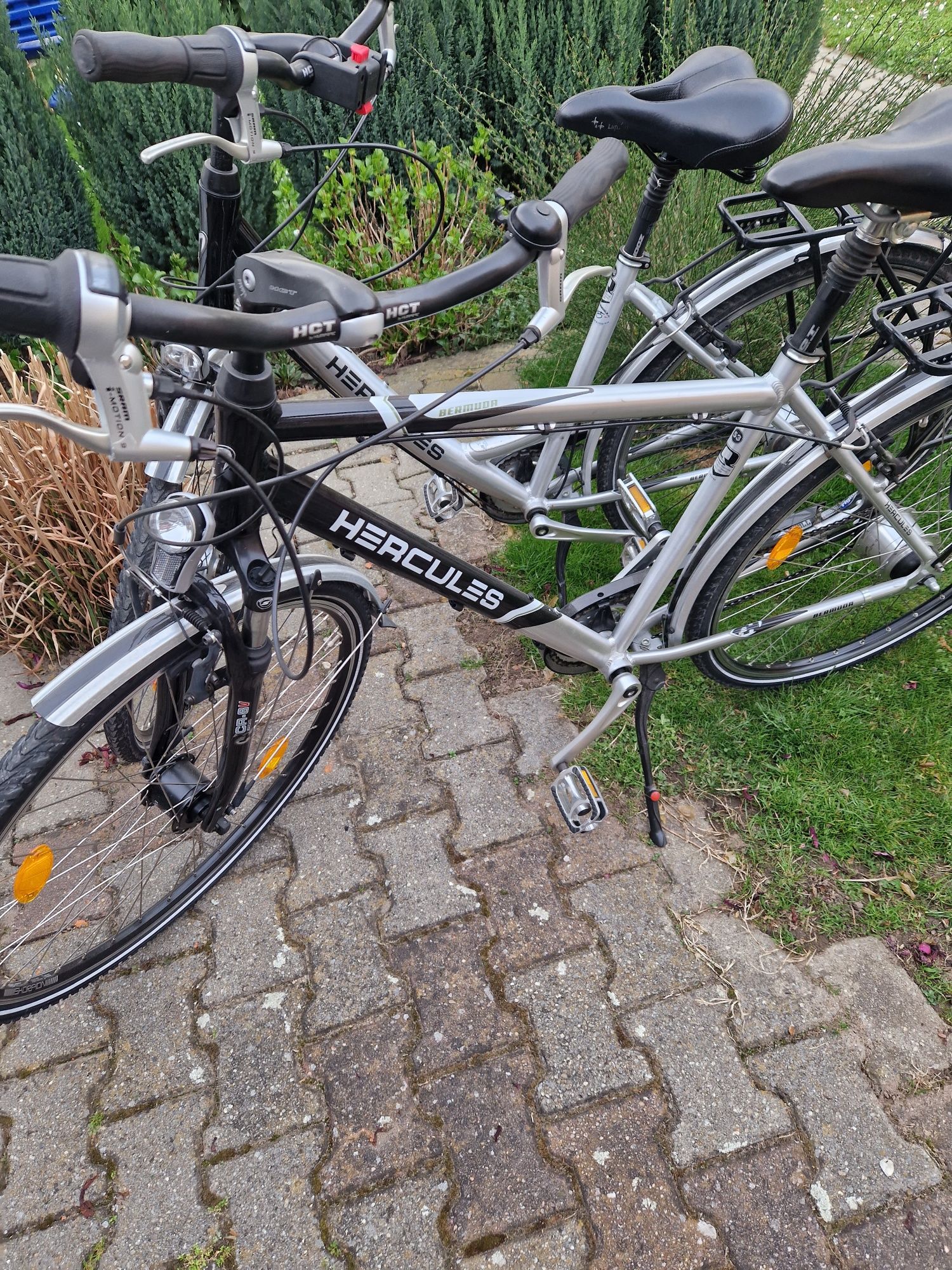 Vand biciclete , aduse din Germania