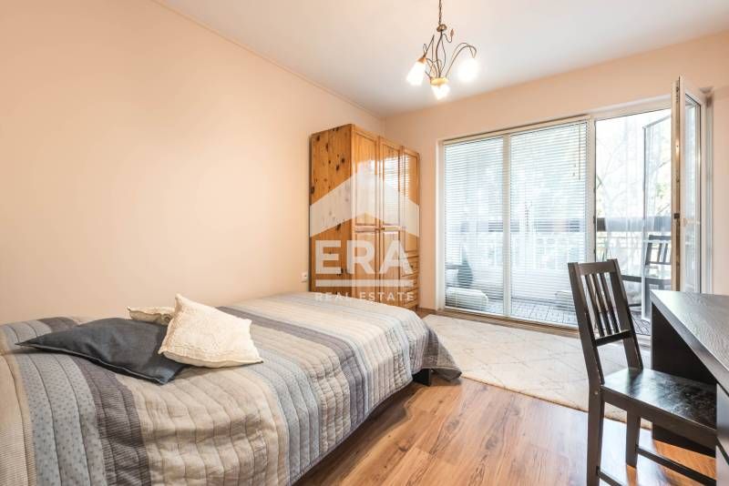 Продава се Тристаен апартамент в Варна, Бриз - 91 кв.м за 2495 €/кв.м - Снимка #3