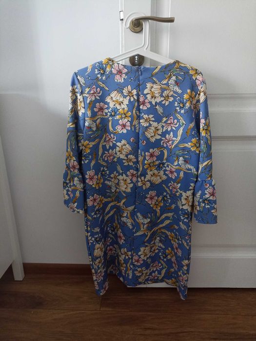 Vand rochie RESERVED, marimea 36