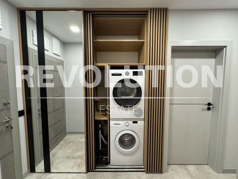 Дава се под наем Двустаен апартамент в Варна, Бриз - 74 кв.м за 1000 € - Снимка #9