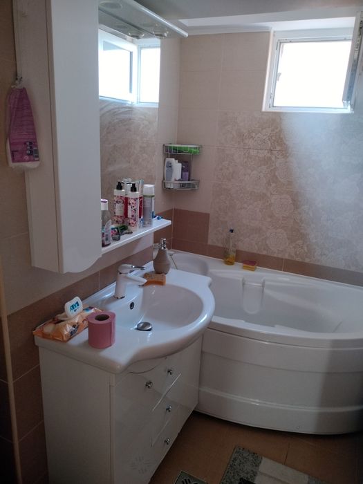 Vând apartament zona centrala