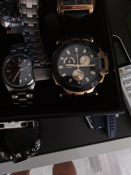 Tissot T-race rose-gold