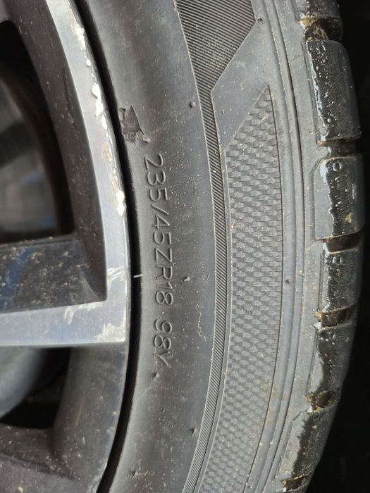235x45x18 98y Hankook vara