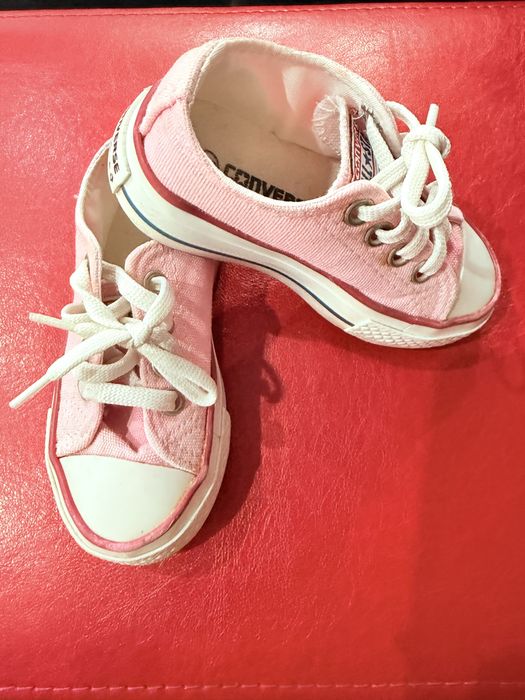 Tenesi converse marime 22